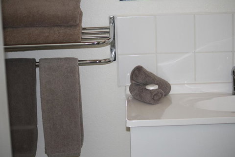 Omeo Motel - SA Accommodation 2