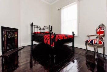 REdTRO House South Yarra - SA Accommodation 4
