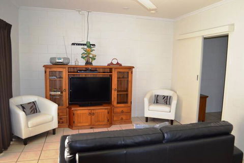 Kurrimine Beach Huts - SA Accommodation 7