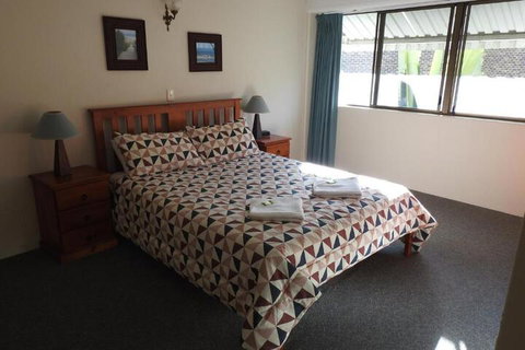 Placid Waters Holiday Apartments - SA Accommodation 5