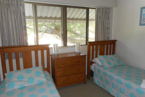 Placid Waters Holiday Apartments - SA Accommodation 6