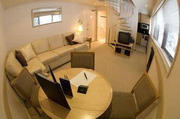 Breathtaker All Suite Hotel - SA Accommodation 0
