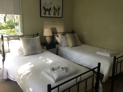 The Bundanoon Guest House - SA Accommodation 4
