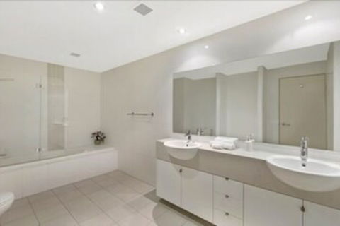 Coast Luxury Apartment Penthouse 23 - SA Accommodation 5
