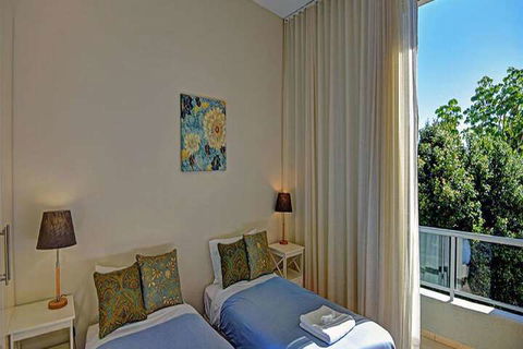 Aqua Viva 2 - SA Accommodation 5