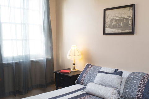 Southern Railway Hotel - SA Accommodation 5