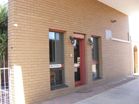 Eaglehawk Motel - SA Accommodation 2