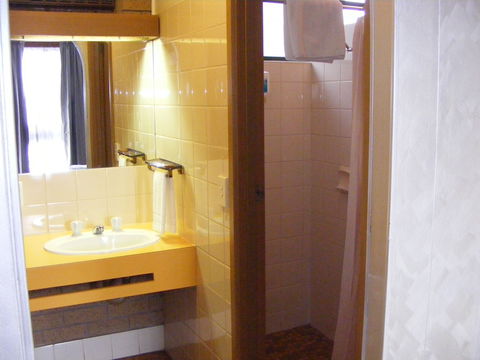 Eaglehawk Motel - SA Accommodation 6