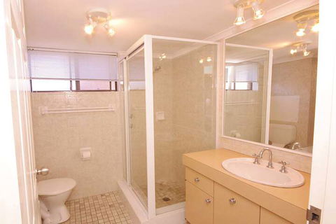 Pelican Place - SA Accommodation 2