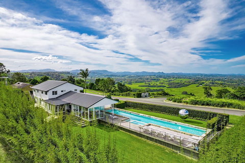 A PERFECT STAY - Villa St Helena - SA Accommodation 0