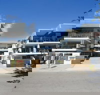 Maggies Beachfront Apt. 3 - SA Accommodation