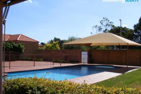Fairways Bed & Breakfast At Jerilderie - SA Accommodation 5