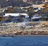 Penneshaw Oceanview Apartments - SA Accommodation