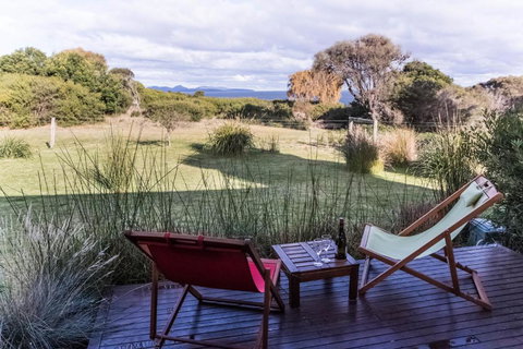 Eagle Peaks At Freycinet - SA Accommodation 4