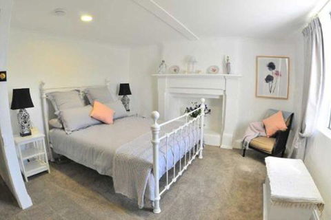 Ornee Cottage - SA Accommodation 2