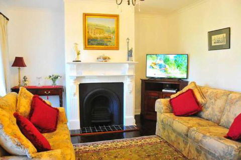 Ornee Cottage - SA Accommodation 3