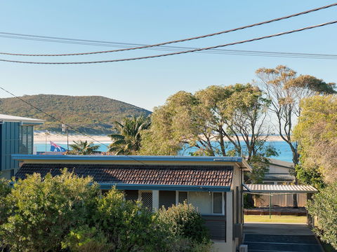 Footprints At Fingal Bay - SA Accommodation 2