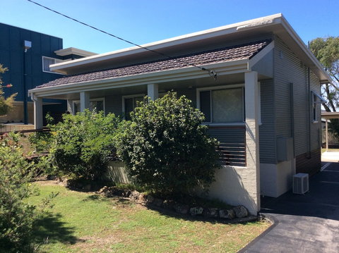 Fingal Beach Shack - SA Accommodation 4