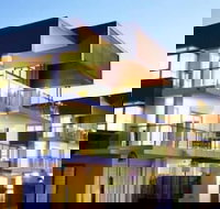 Maggies Beachfront Apt. 7 - SA Accommodation