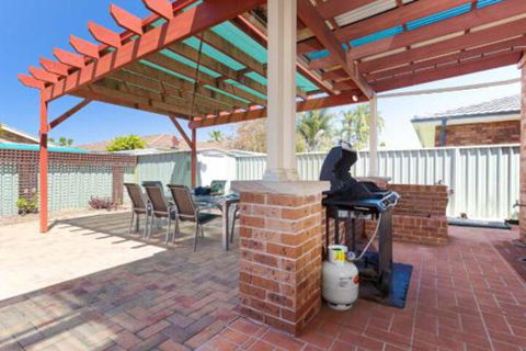 Rocky Pt Rd 83A Fingal Bay - SA Accommodation 2