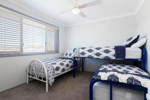 Rocky Pt Rd 83A Fingal Bay - SA Accommodation 3