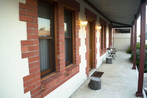 Longreach At Port Elliot - SA Accommodation 0