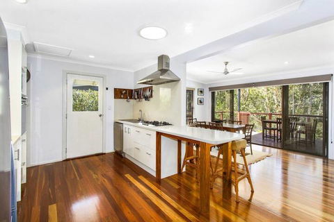 CABARITA BEACH BLISS HOLIDAY HOME On The LAKE - SA Accommodation 2