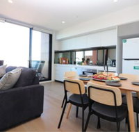 Queen of Northcote Views Rejuvenate Stays - SA Accommodation