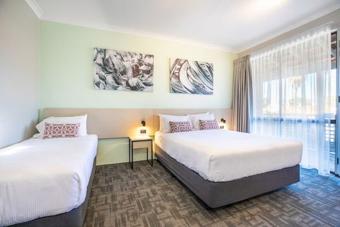 Nightcap At Wanneroo Tavern - SA Accommodation 5