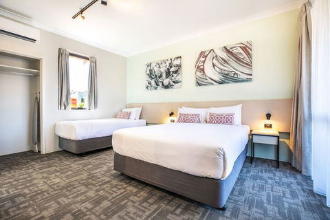 Nightcap At Wanneroo Tavern - SA Accommodation 6