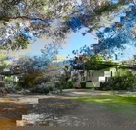 8 Ophir Cottage in Ventnor - SA Accommodation