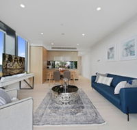 New Contemporary Apartment near Macquarie Centre - SA Accommodation