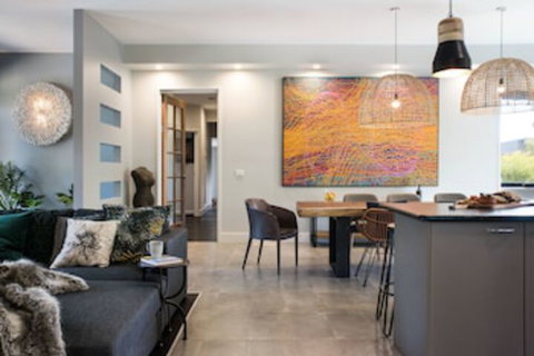 Arya - SA Accommodation 0