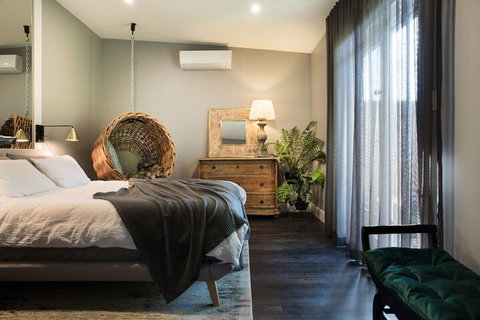 Arya - SA Accommodation 5