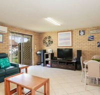 Tee Jays Sawtell NSW - SA Accommodation