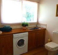 Australian Home Away at Eltham Venn Cottage - SA Accommodation