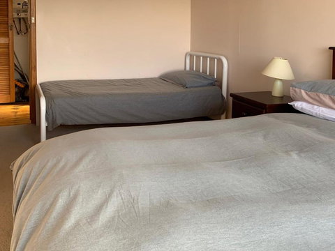 Longbeach House - SA Accommodation 6