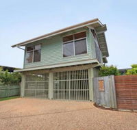 18 Northbeach Place Mudjimba Beach Pet Friendly Linen Included WIFI - SA Accommodation