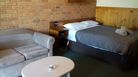 Regency Court Motel - SA Accommodation 2
