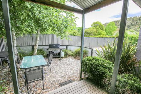 Allambie Cottages Villa 1 - SA Accommodation 5