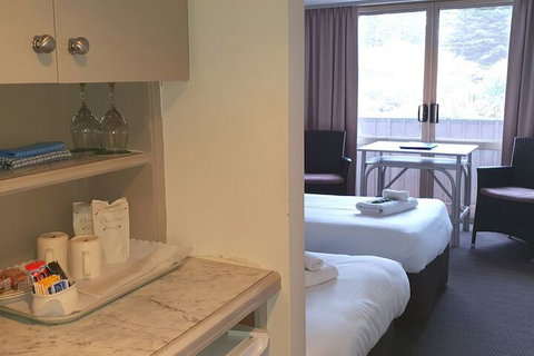 Hotel Victor - SA Accommodation 4