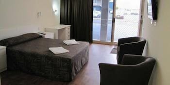 Slipway Hotel Motel - SA Accommodation 5