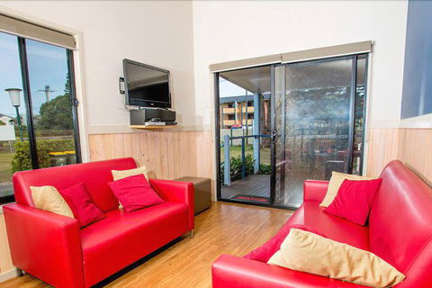 Reflections Holiday Parks Hawks Nest - SA Accommodation 6
