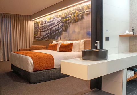 Bridgeport Hotel - SA Accommodation 4