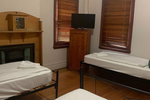 Burwood Bed And Breakfast - SA Accommodation 4