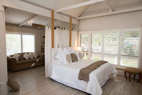 Boathouse - Birks River Retreat - Birks Harbour - SA Accommodation 6