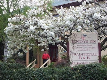 Bonney's Inn - SA Accommodation 2