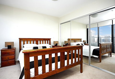 Astra Apartments - Docklands - SA Accommodation 2