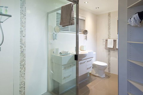 Arabella Guesthouse - SA Accommodation 7