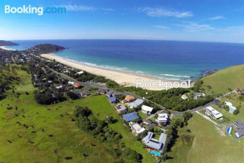 ROCKPOOL (4 Night Min) - SA Accommodation 0